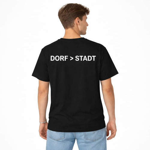 Oversized schwarzes T-Shirt "Dorf>Stadt" für Damen und Herren - Streetwear-Style.
