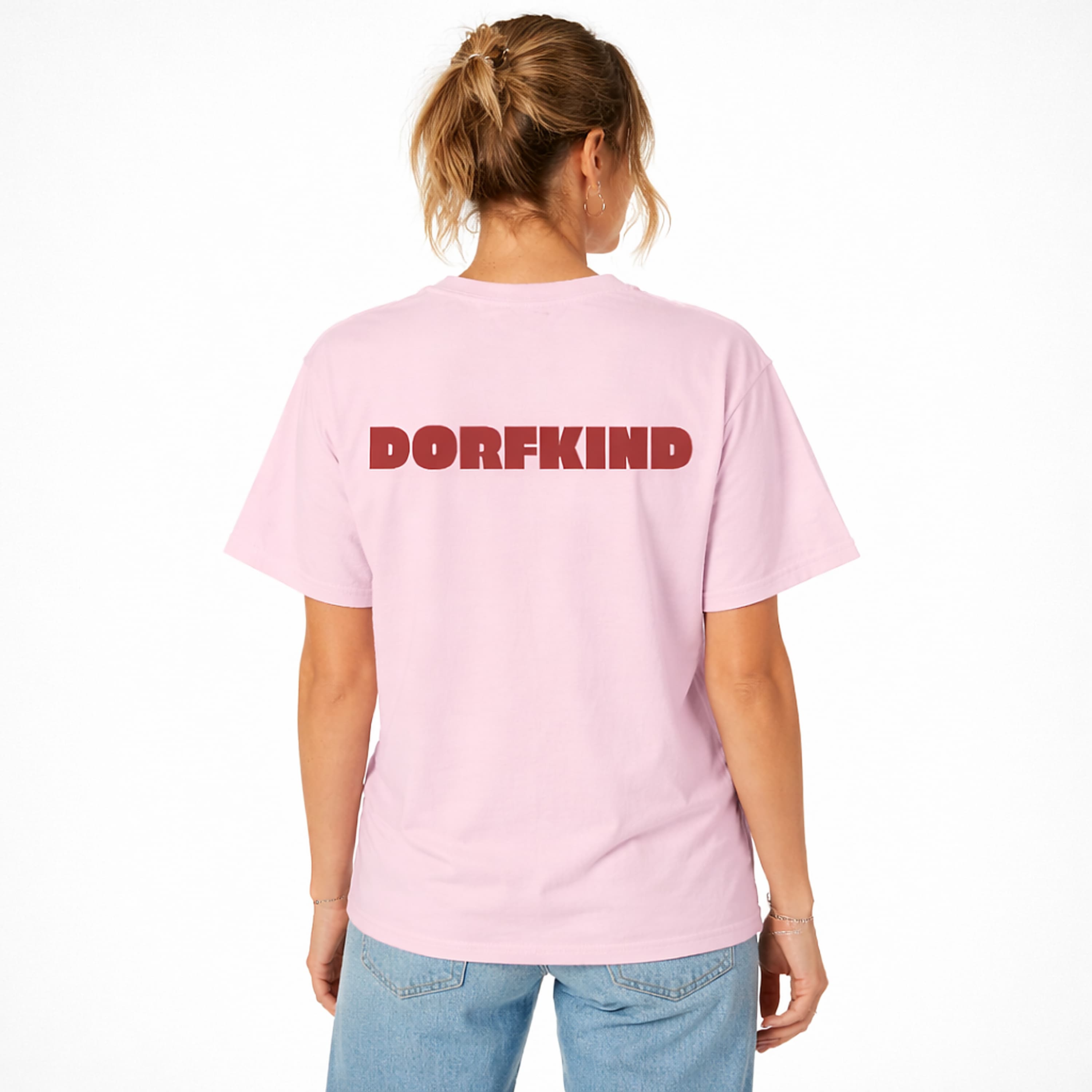 Oversized rosa T-Shirt "Dorfkind" für Damen und Herren - Streetwear-Style.