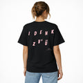 Oversized schwarzes T-Shirt "I denk z'vü" für Damen und Herren - Streetwear Style.