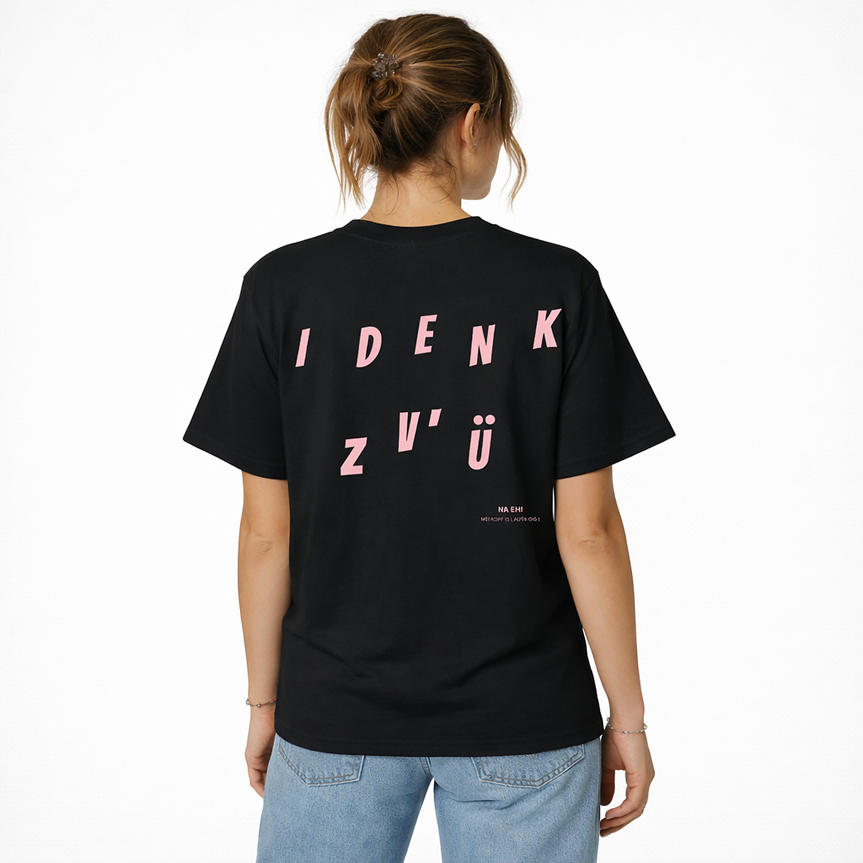 Oversized schwarzes T-Shirt "I denk z'vü" für Damen und Herren - Streetwear Style.